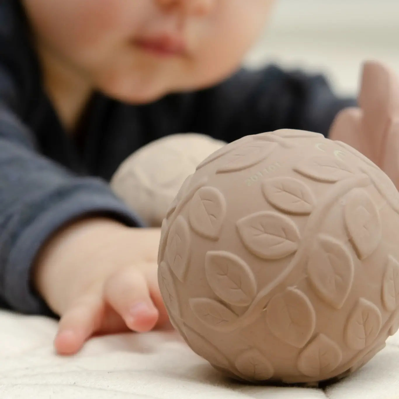 Nibbling Natruba Natural Rubber Sensory Ball Set Leaf - Earth