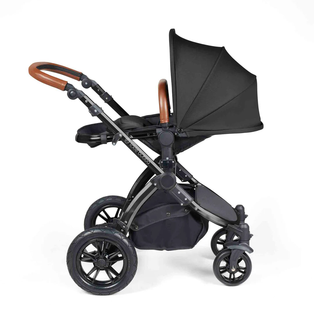 Ickle Bubba Stomp Luxe 12 Piece Travel System with i-Size Nimbus 180° Spin Car Seat & ISOFIX Base Midnight on Black
