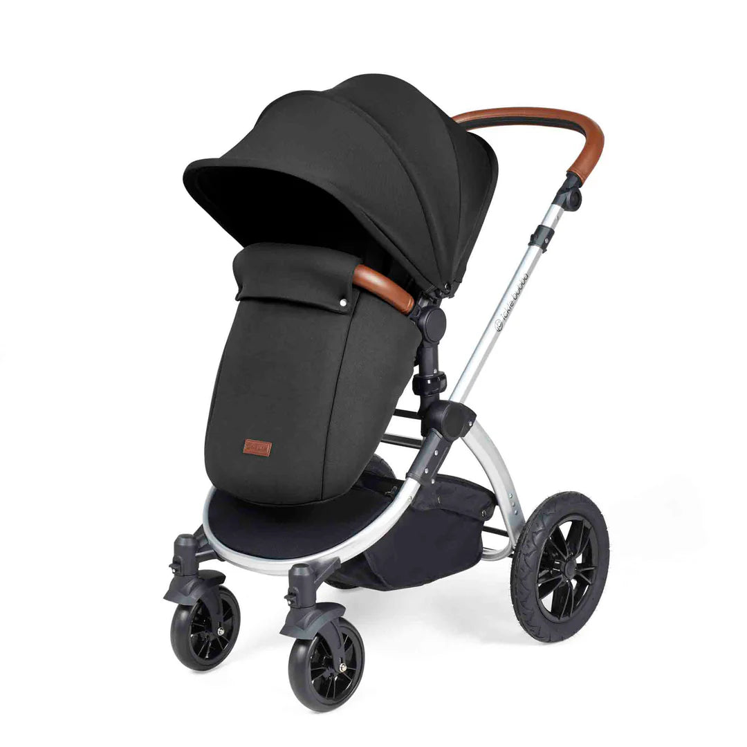 Ickle Bubba Stomp Luxe 12 Piece Travel System with i-Size Nimbus 180° Spin Car Seat & ISOFIX Base Midnight on Silver