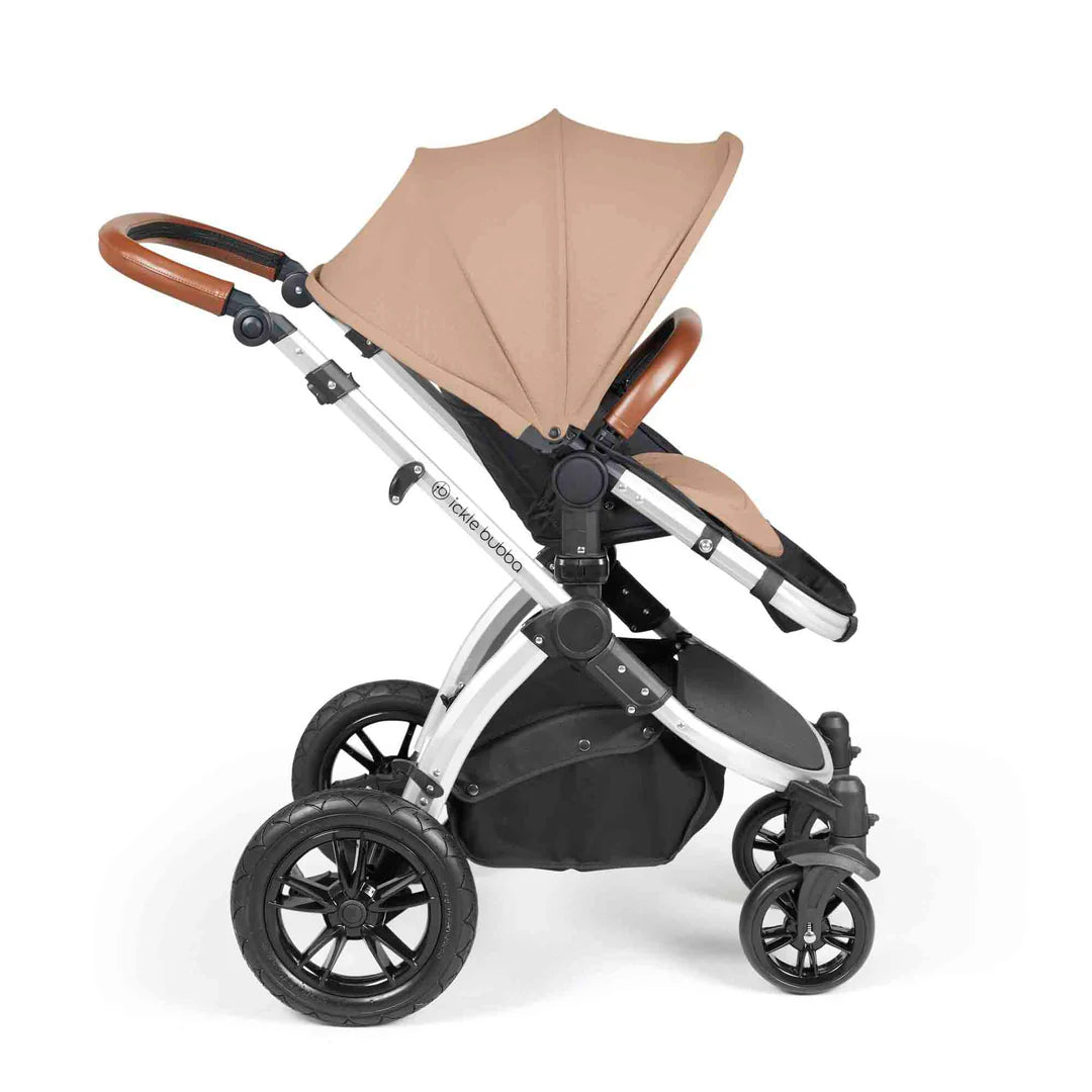 Ickle Bubba Stomp Luxe 12 Piece Travel System with i-Size Nimbus 180° Spin Car Seat & ISOFIX Base Desert on Sliver
