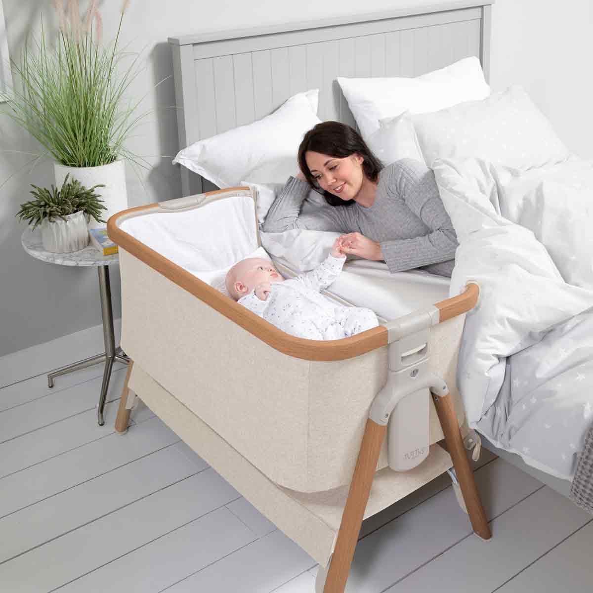 Tutti Bambini CoZee Bedside Crib Scandinavian Walnut and Ecru