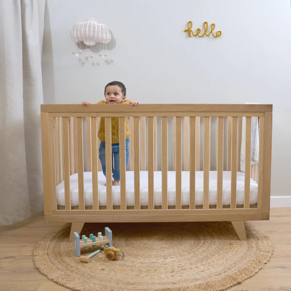 Clair-de-lune Oak Cot Bed