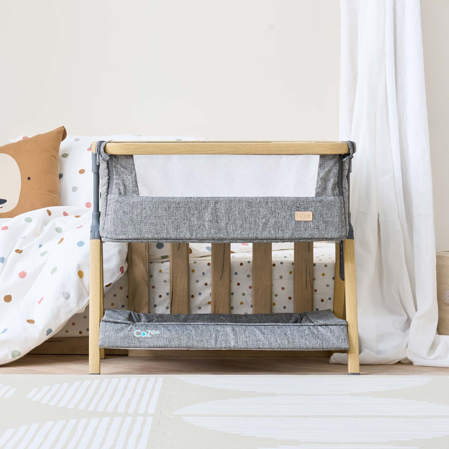 Tutti Bambini CoZee Luxe Mini Me Crib - Oak & Charcoal