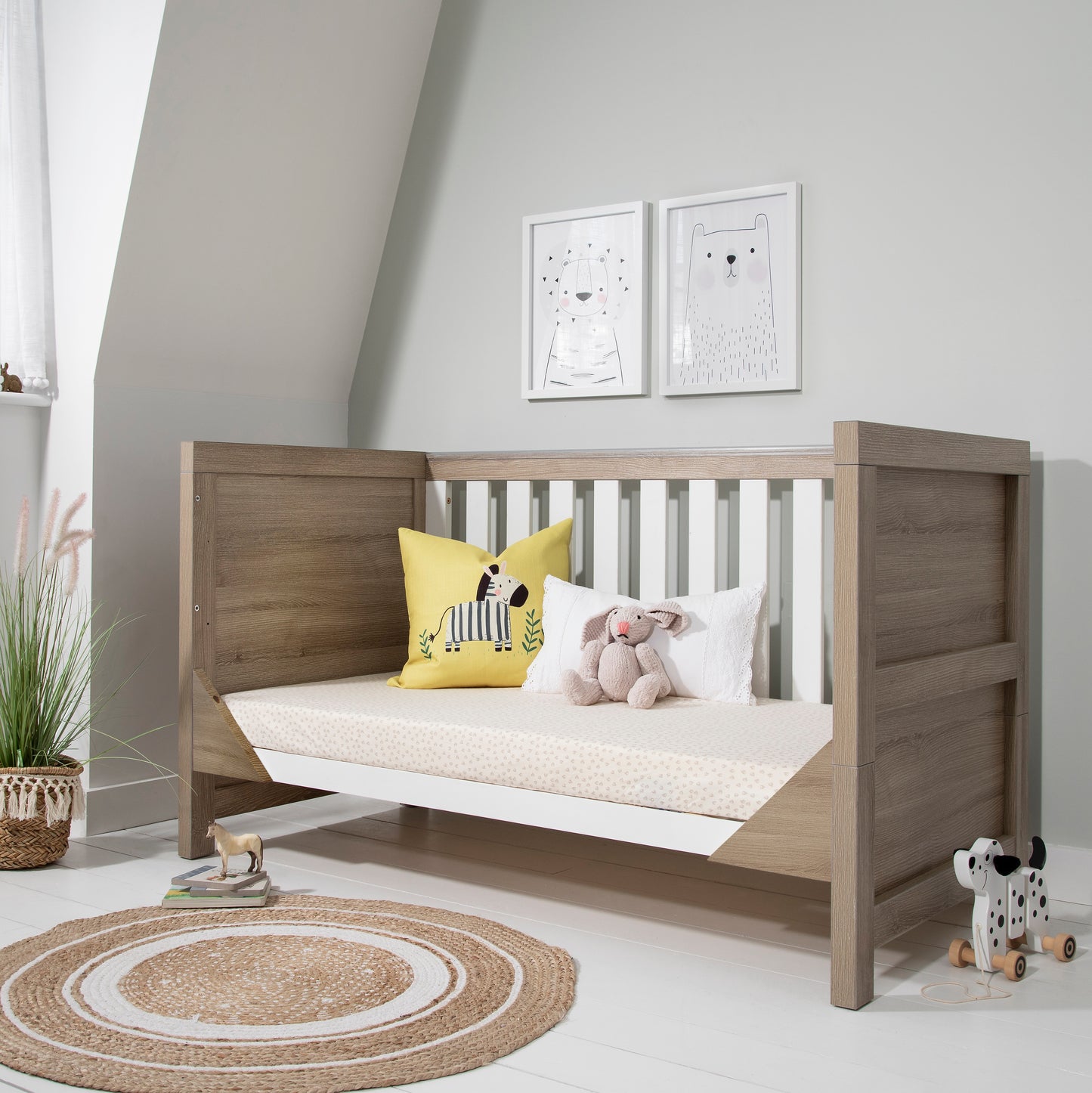 Tutti Bambini Modena 3 in 1 Cot Bed White & Oak