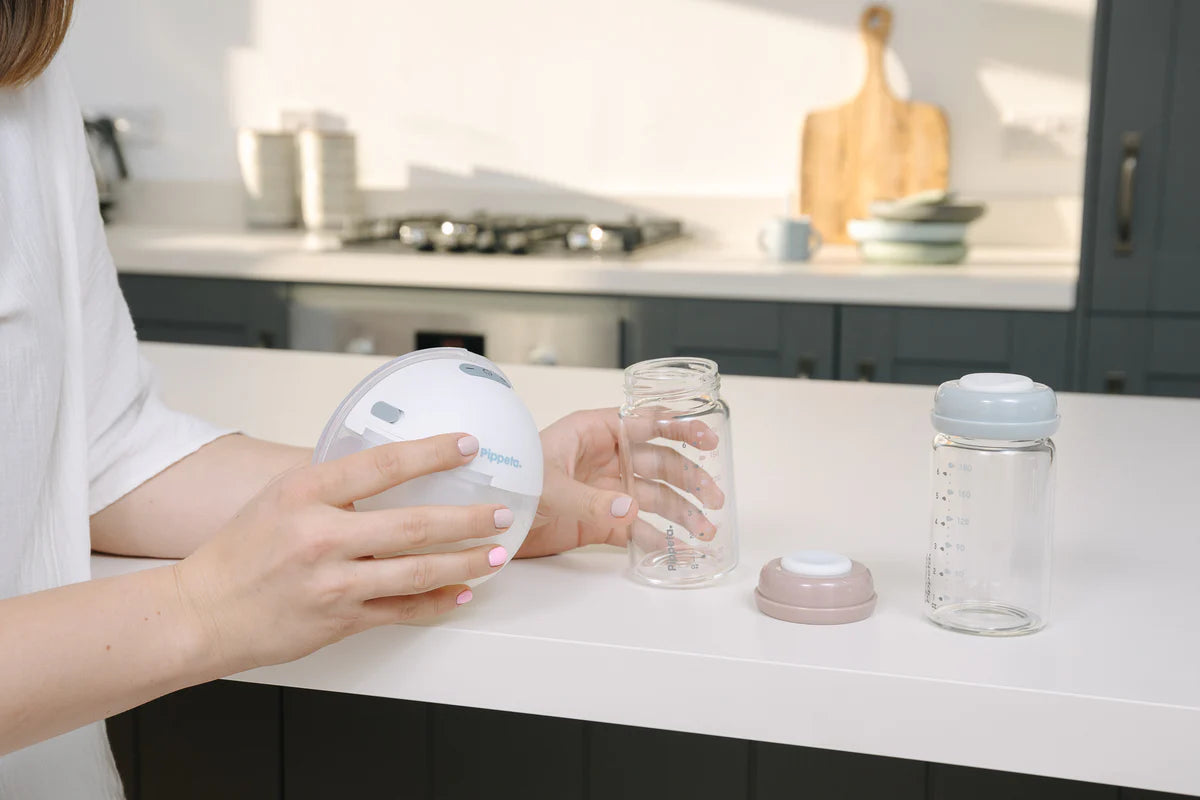 Pippeta Milk/Food Storage Bottles, teats & lids Pack of 4