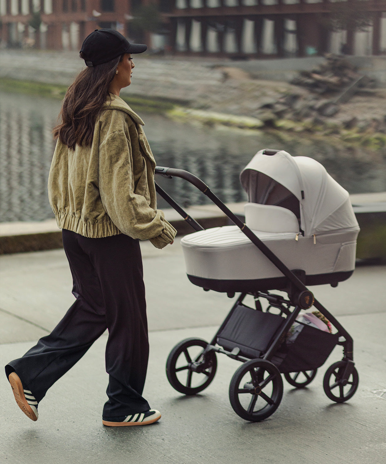 Venicci Claro Vanilla Pram