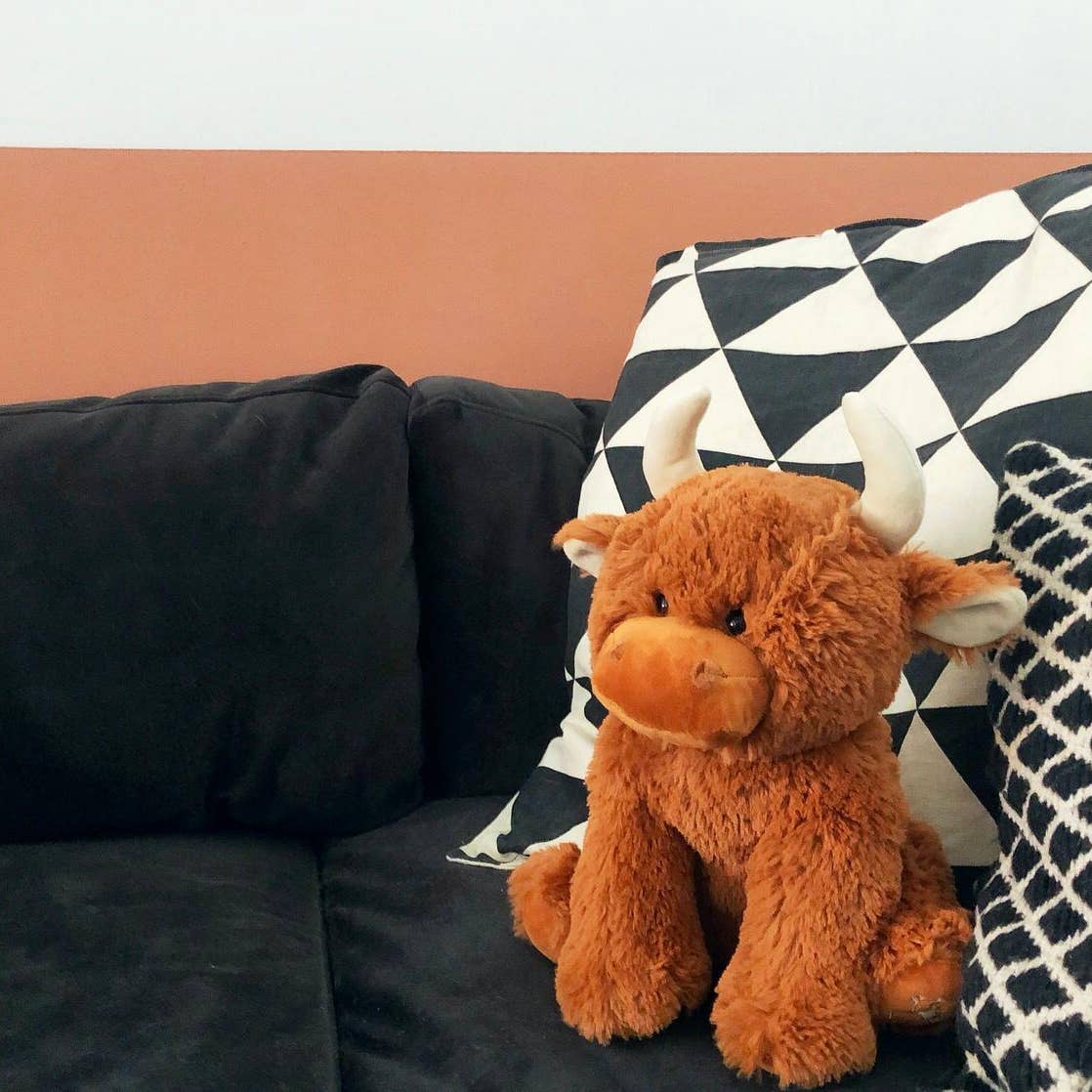 Jomanda Large Highland Brown Coo Cow Soft Plush Toy - 30cm
