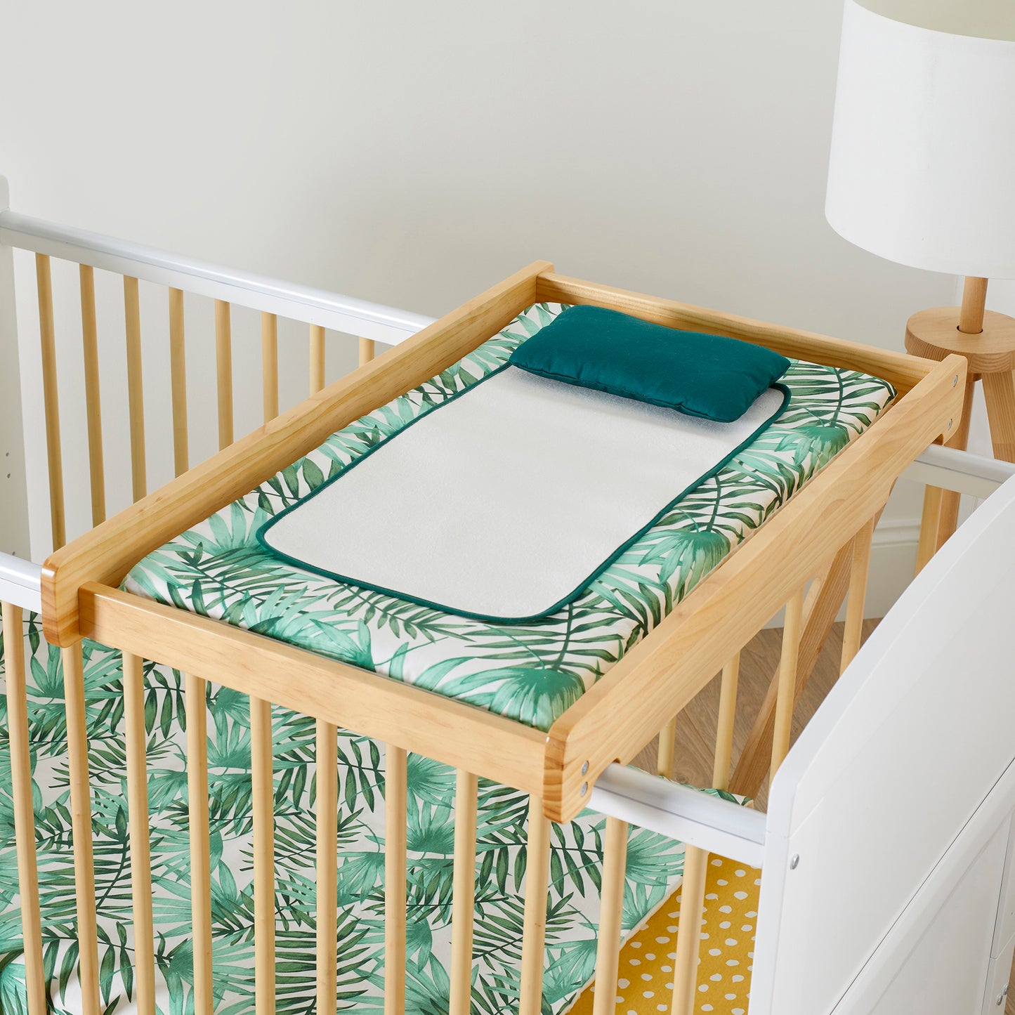 Ickle bubba Coleby Universal Cot Top Changer - Pine