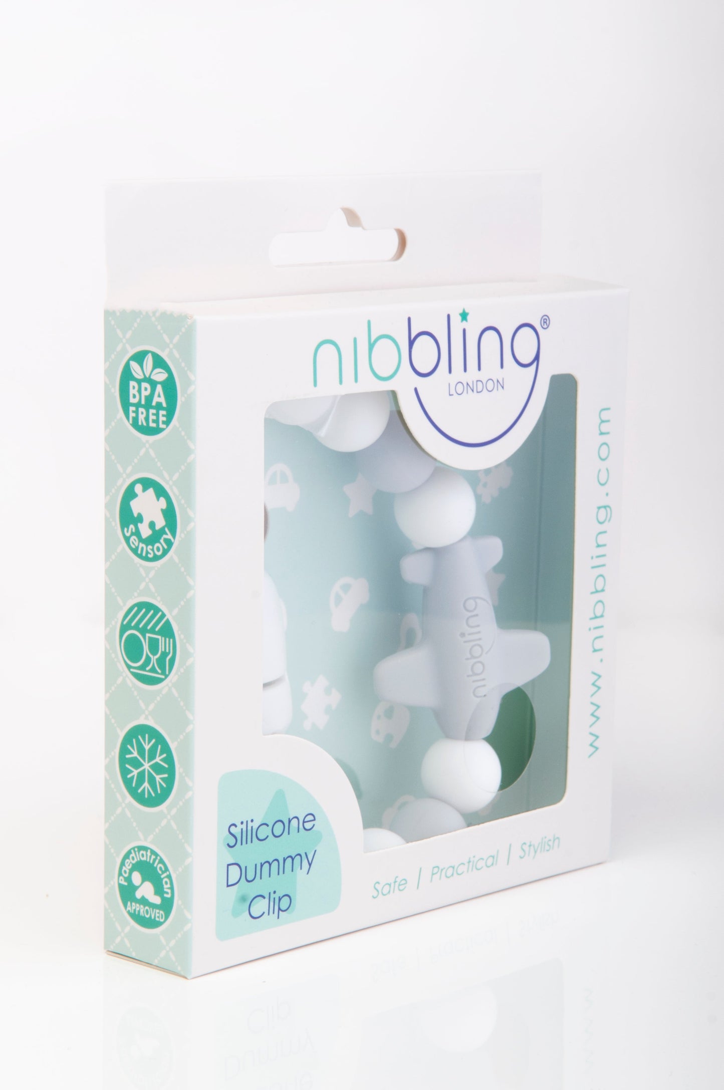 Jet Set Dummy Clip Grey Feeding
