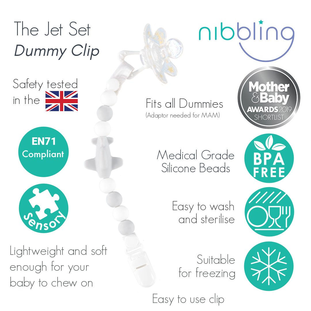 Jet Set Dummy Clip Grey Feeding