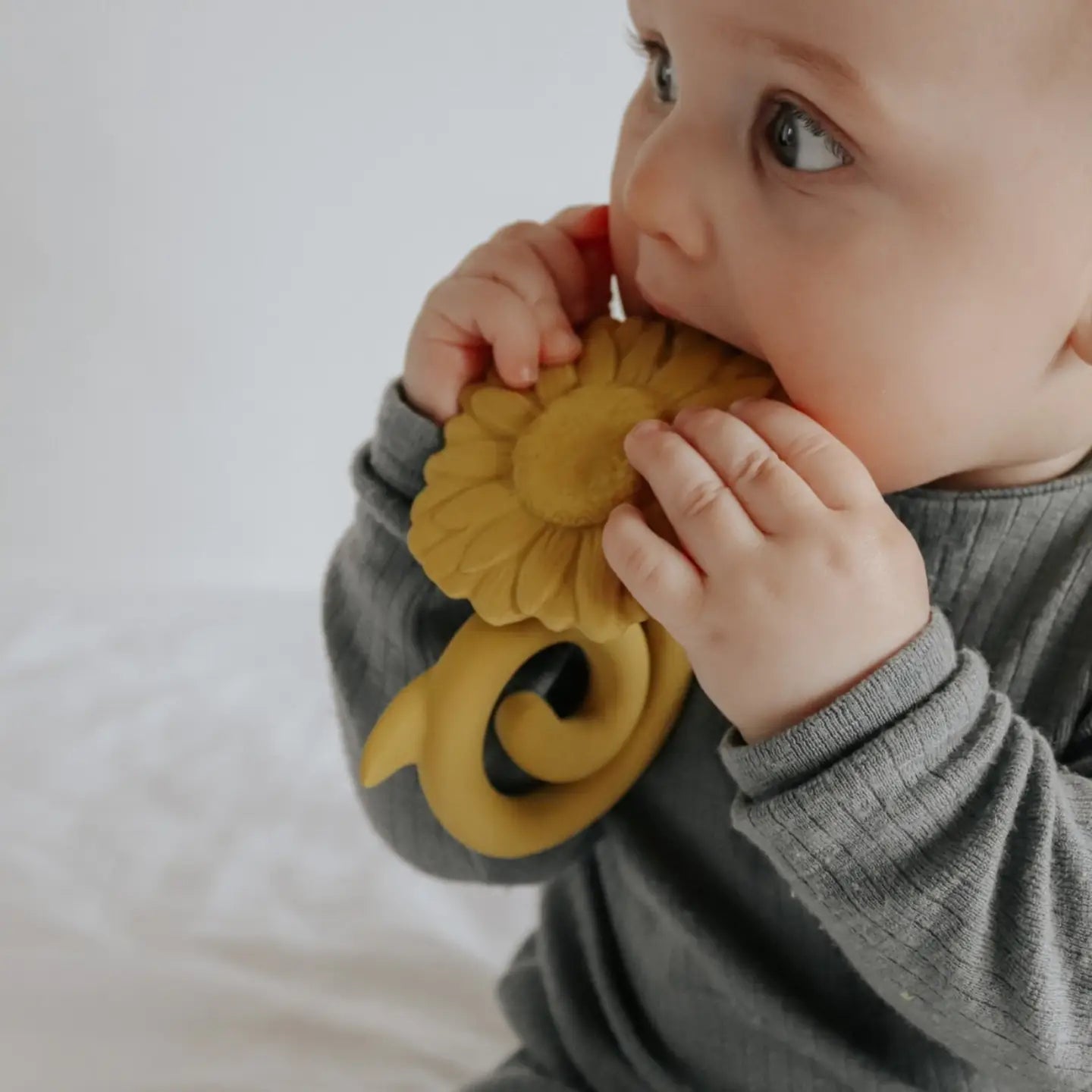 Nibbling Natruba Natural Rubber Teether Sunflower - Yellow