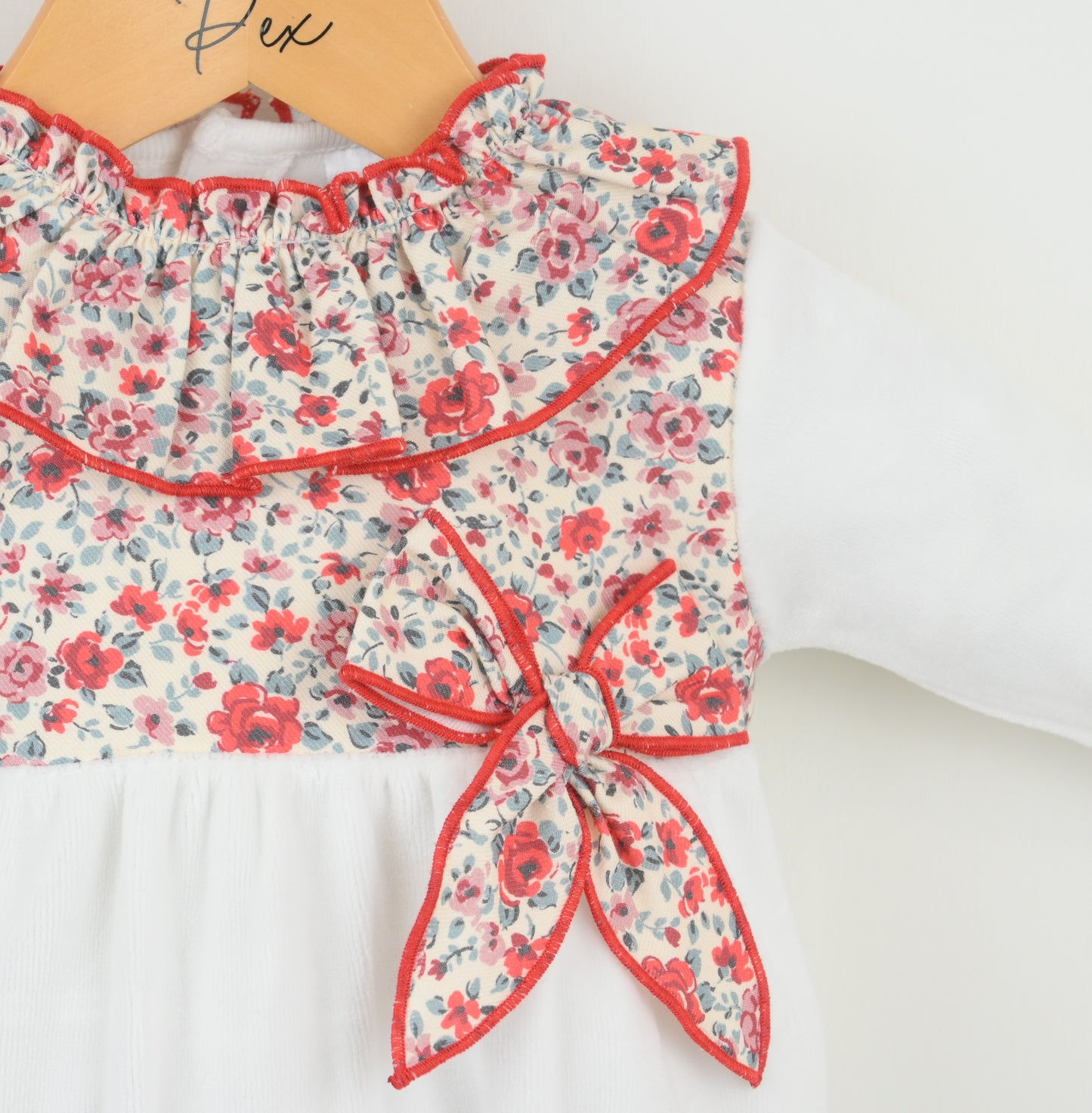 Pex Winter Rose Sleepsuit