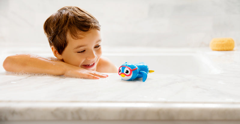 Munchkin Wind Up Swimming Penguin