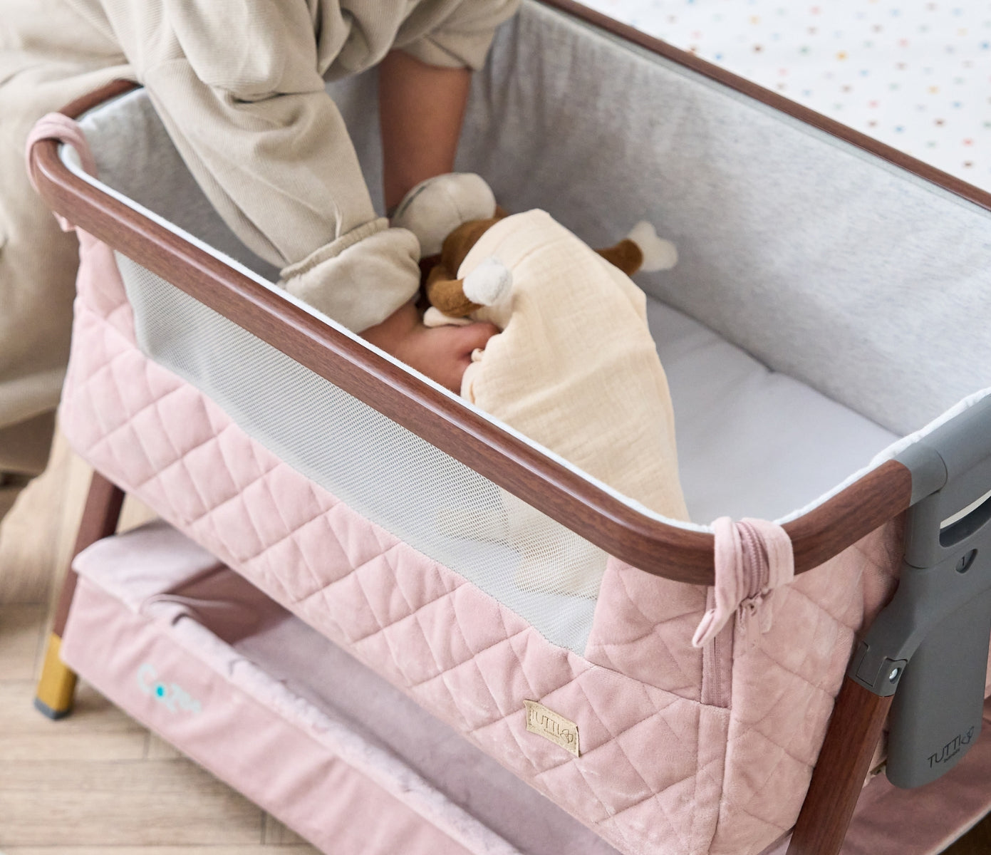 Tutti Bambini CoZee Luxe Mini Me Crib - Walnut & Blush