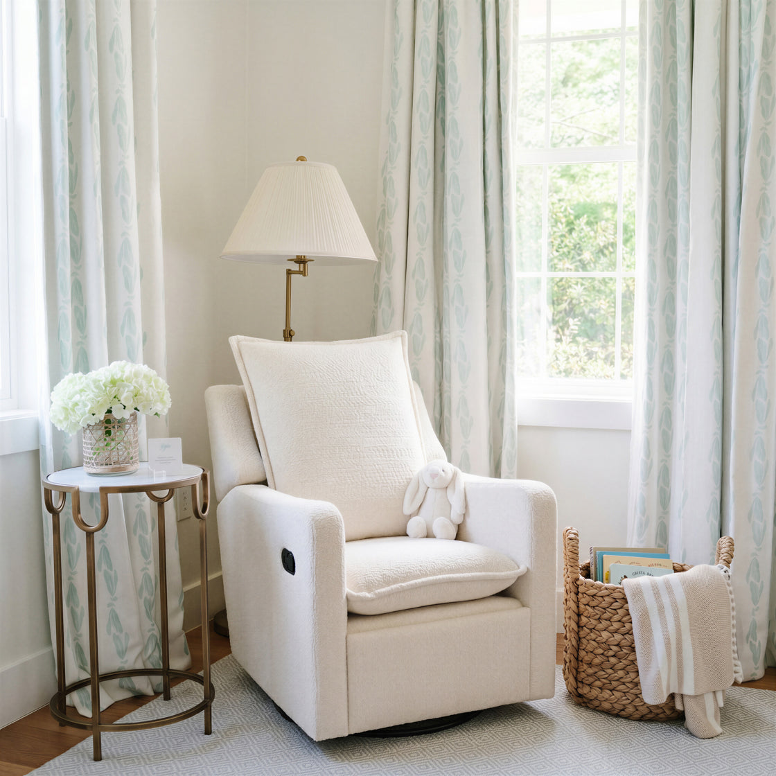 Bebe & Beyond Nestler Nursing Chair – Off White Boucle