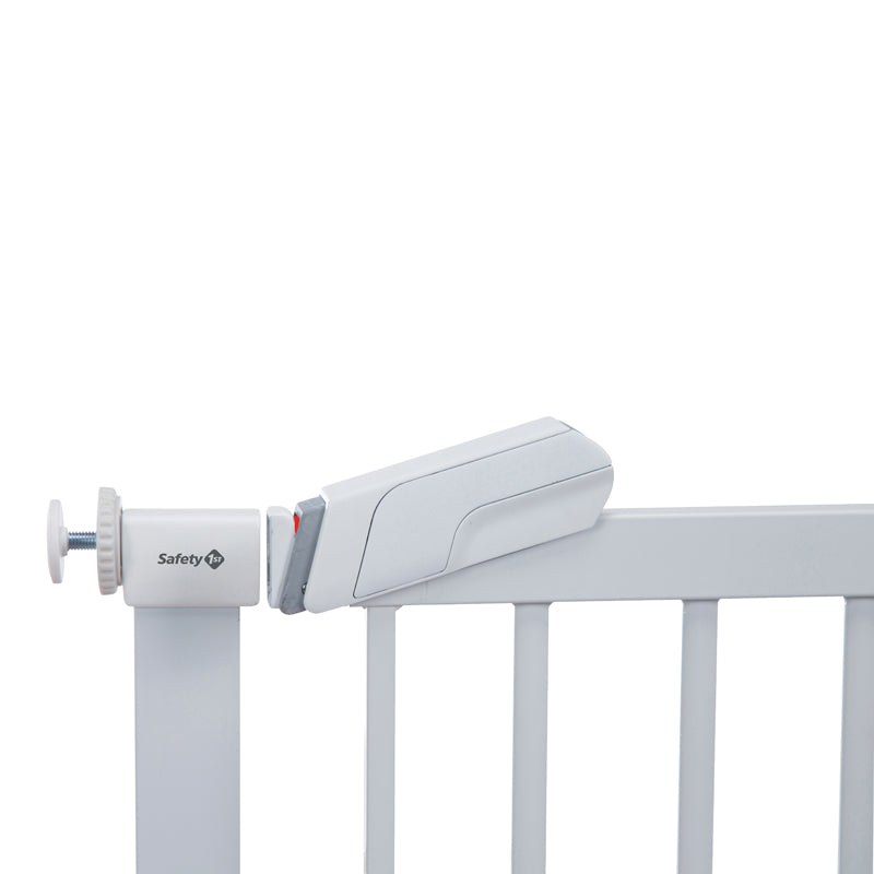 Safety 1st SecurTech Flat Step Metal Gate