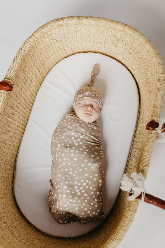Copper Pearl Top Knot Hat Fawn 0-4m