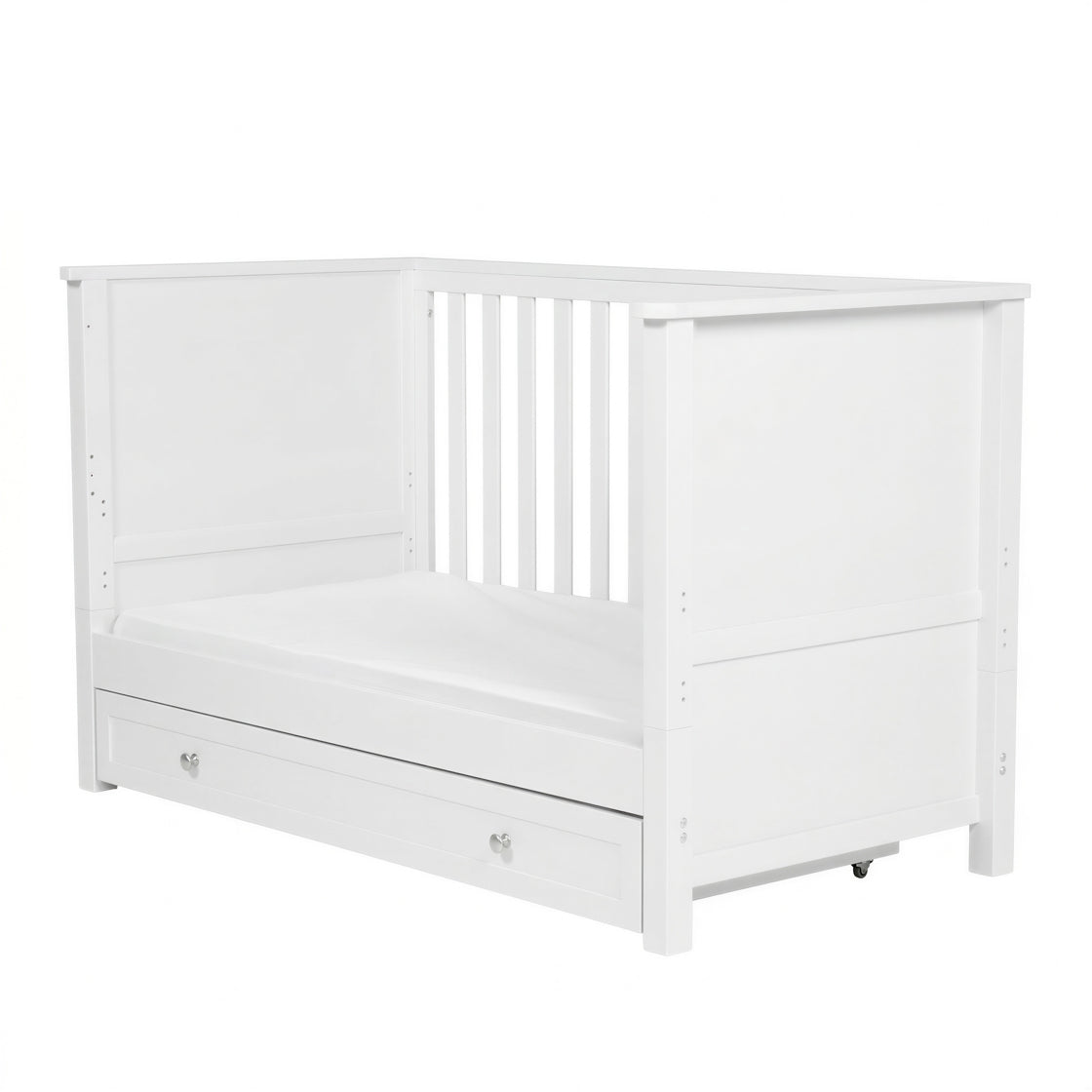 Bebe & Beyond Wanderer Cot Bed White
