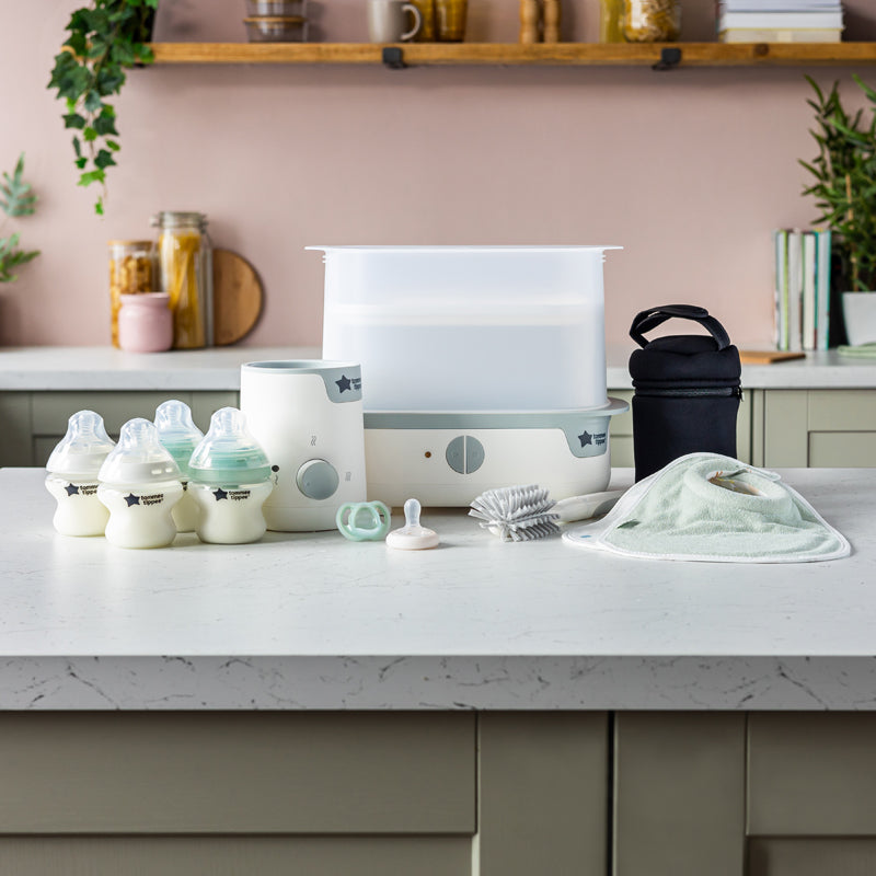 Tommee Tippee Complete Feeding Kit White