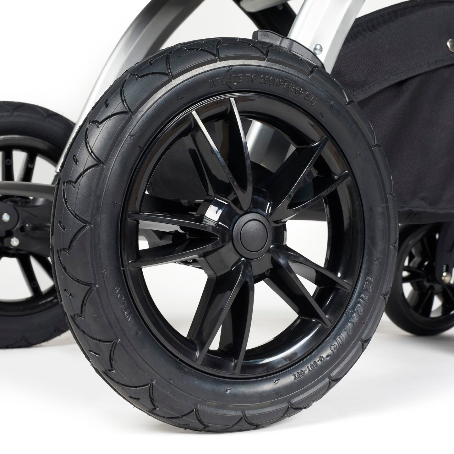 Ickle Bubba Stomp Luxe 2 in 1 Pushchair Midnight on Silver