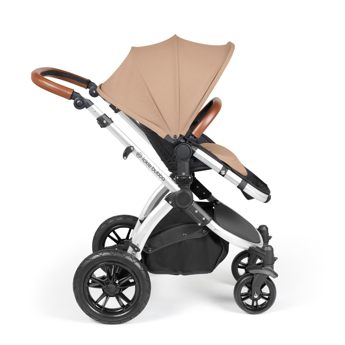 Ickle Bubba Stomp Luxe 12 Piece Travel System with i-Size Cirrus Car Seat & ISOFIX Base Desert on Silver