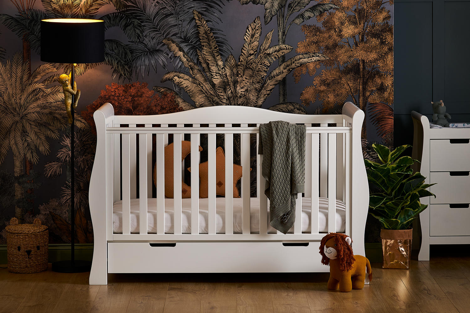 Obaby Stamford Luxe Sleigh Cot Bed - White