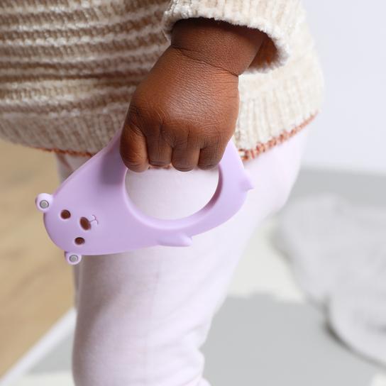 Molar Bear Teething Toy Lumi Feeding