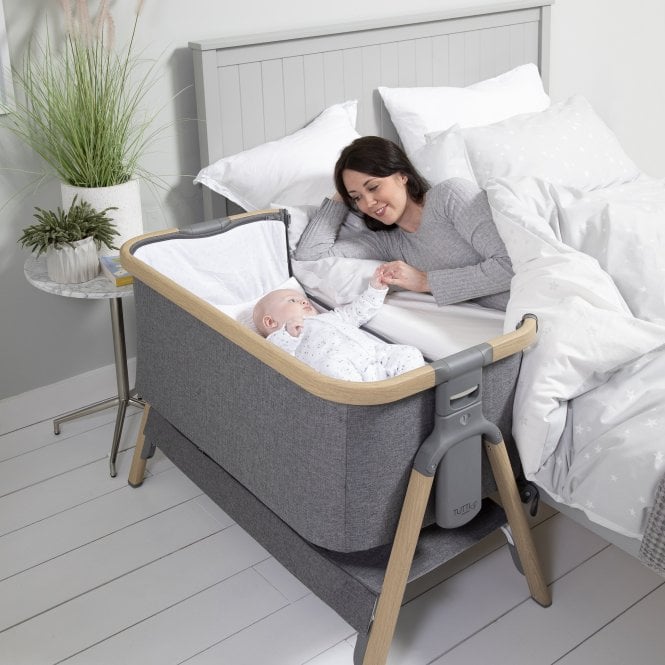 Cozee Bedside Crib Oak And Charcoal